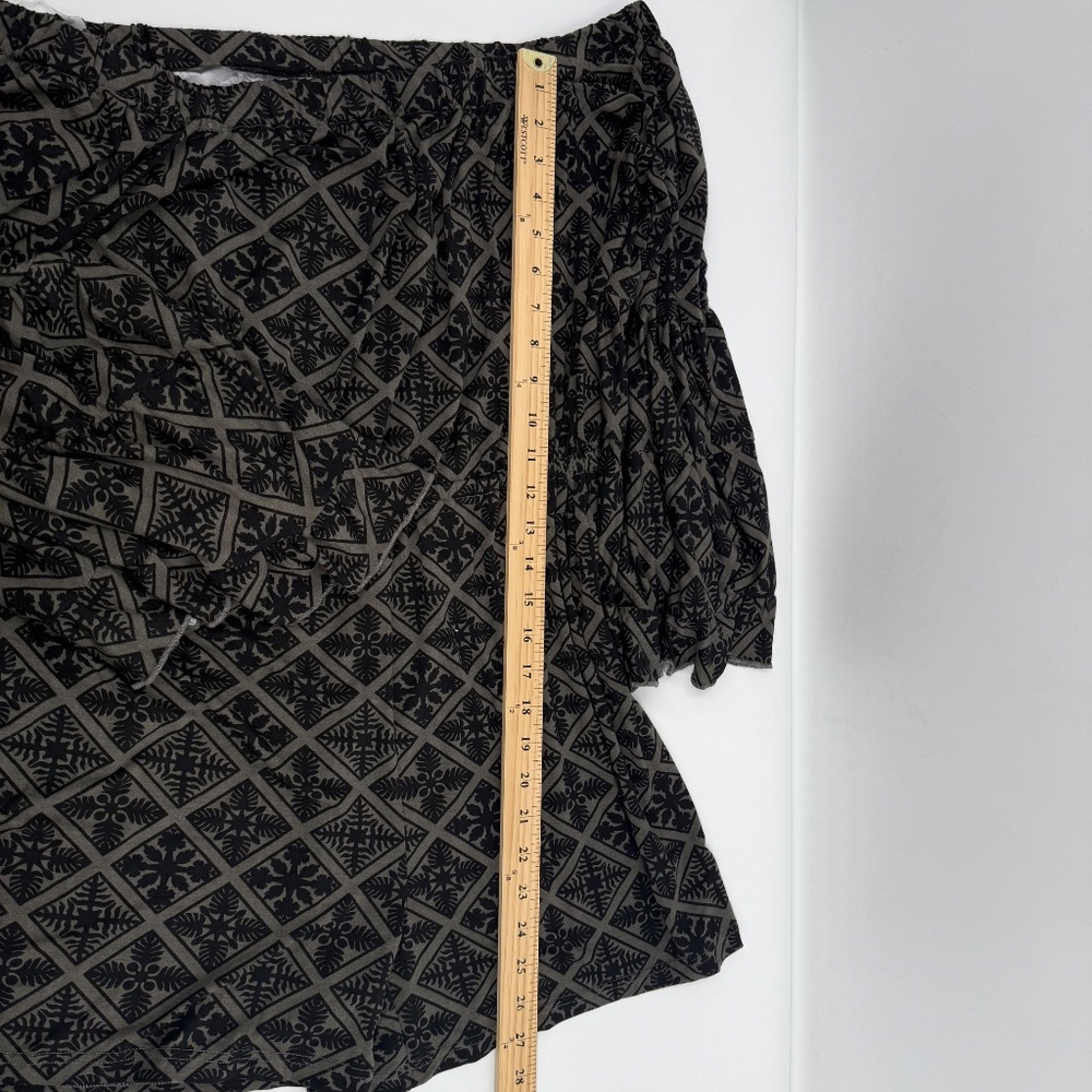 Hawaiis Finest Romper Women Medium NEW Black Gray Quilt Hawaiian Stretch - Picture 12 of 15
